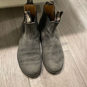 Men’s black blundstones boots